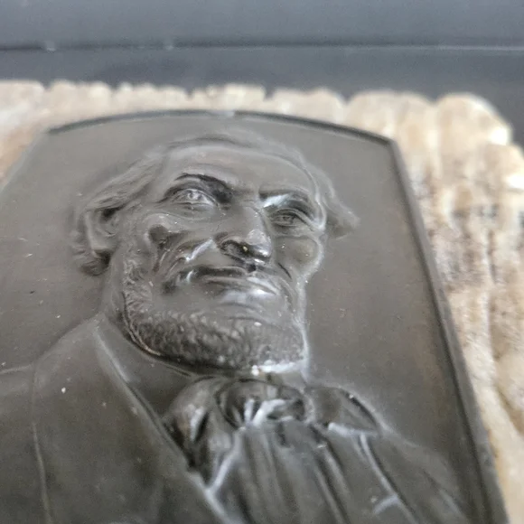 Vintage Paperweight / Bookend of Abraham Lincoln 5" - Picture 6 of 6